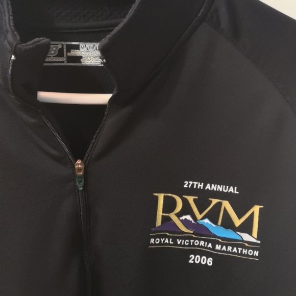 New balance half zip running top - Picture 2 of 2